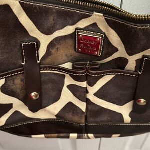 D & B shoulder bag